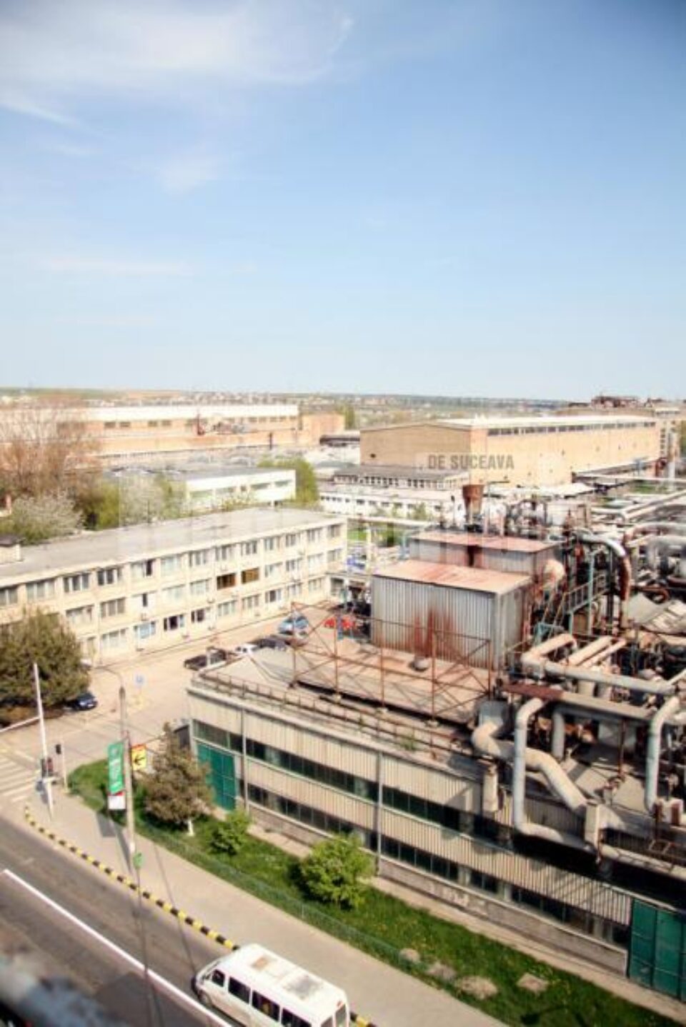 Deși au fost solicitați prin 112, pompierii au fost ținuți la poartă mai bine de o oră Deși au fost solicitați prin 112, pompierii au fost ținuți la poartă mai bine de o oră