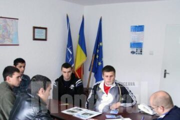 Tinerii din județ, dornici să poarte de uniforma de jandarm