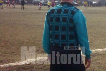 În meciurile din campionatul județean arbitrii au viață grea