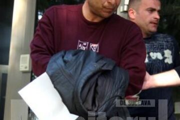 Petru Rostaș, dus de ofițeri anticorupție în arestul poliției
