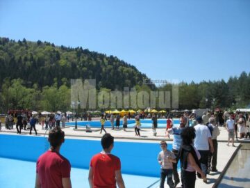 Investiții: Mii de humoreni au participat la „Renașterea Parcului Ariniș”