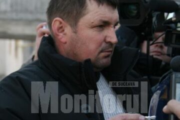 Vasile Hrițcu: „Nu-l cunosc. Pozele astea le văd pentru prima dată în viața mea”