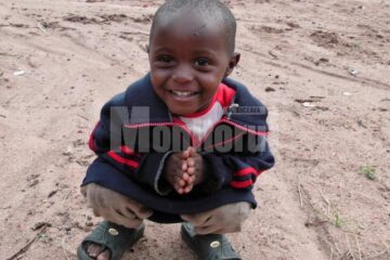 Viața grea pe care o duc copiii din Tanzania i-a mobilizat pe elevii clasei a VII-a E de la școala 3 la o acțiune de strângere de fonduri