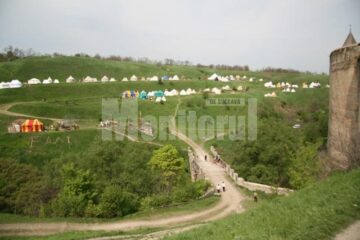 Ofertă turism: Cum să câștigi sute de mii de euro, la o cetate a lui Ștefan cel Mare