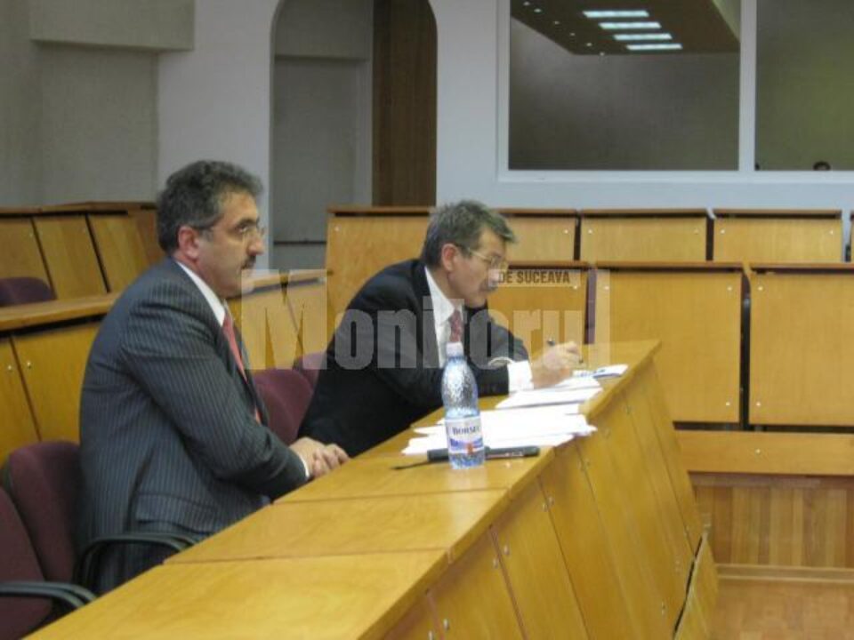 Pusă la zid: Noua lege a educației, dezbătută la Universitatea „Ștefan cel Mare”