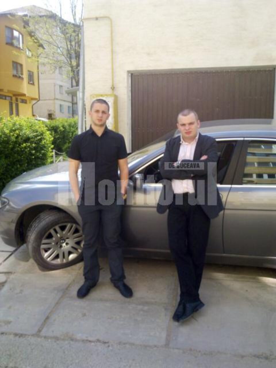 Adrian Grigoruță, ajutat de un prieten, Andrei Stan, student la Facultatea de Drept, a formulat plângere în instanță, contestând legalitatea taxei Adrian Grigoruță, ajutat de un prieten, Andrei Stan, student la Facultatea de Drept, a formulat plângere în instanță, contestând legalitatea taxei
