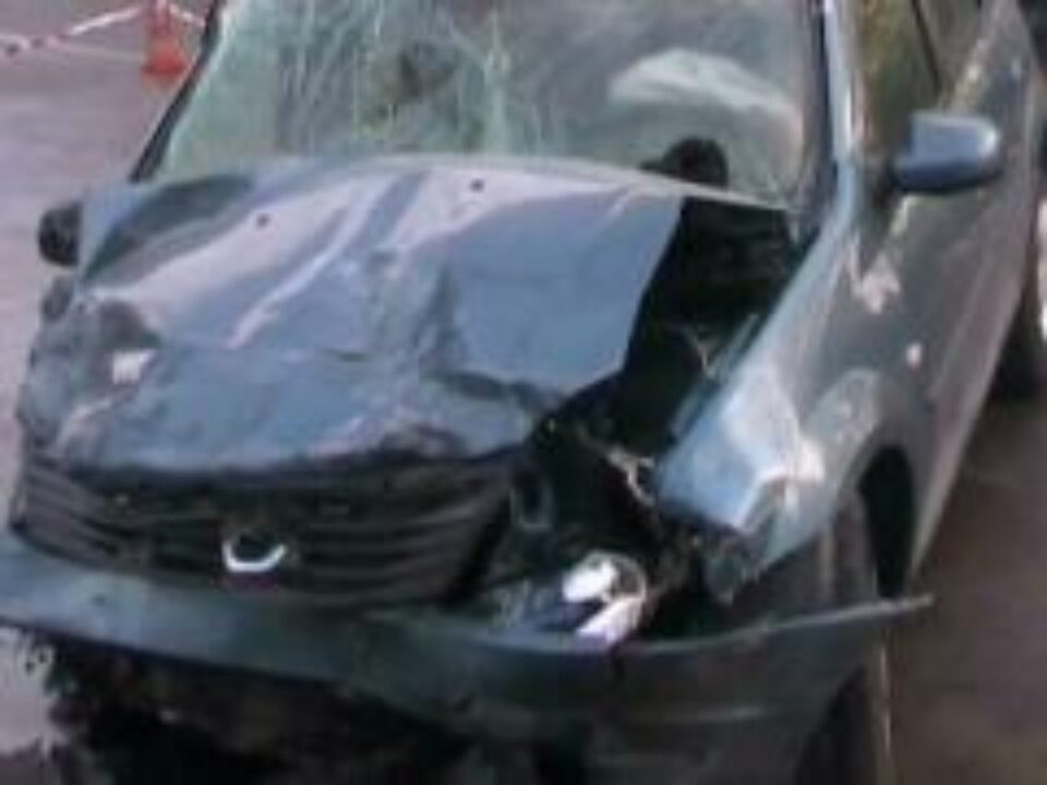 Pericol în trafic: Accident cu trei răniți, pe Calea Unirii