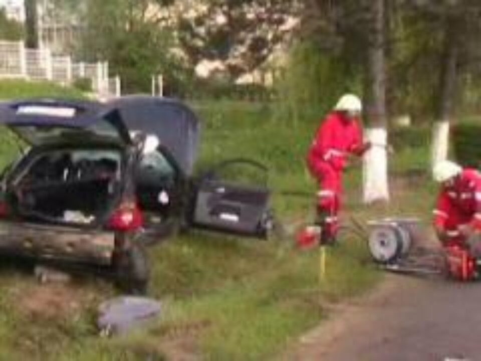 Pericol în trafic: Accident cu trei răniți, pe Calea Unirii