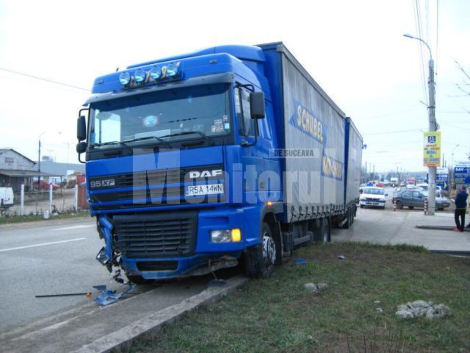 Pe 23 martie, un alt șofer al unui tir înmatriculat în Polonia a fost implicat într-un accident petrecut pe raza județului Suceava Pe 23 martie, un alt șofer al unui tir înmatriculat în Polonia a fost implicat într-un accident petrecut pe raza județului Suceava