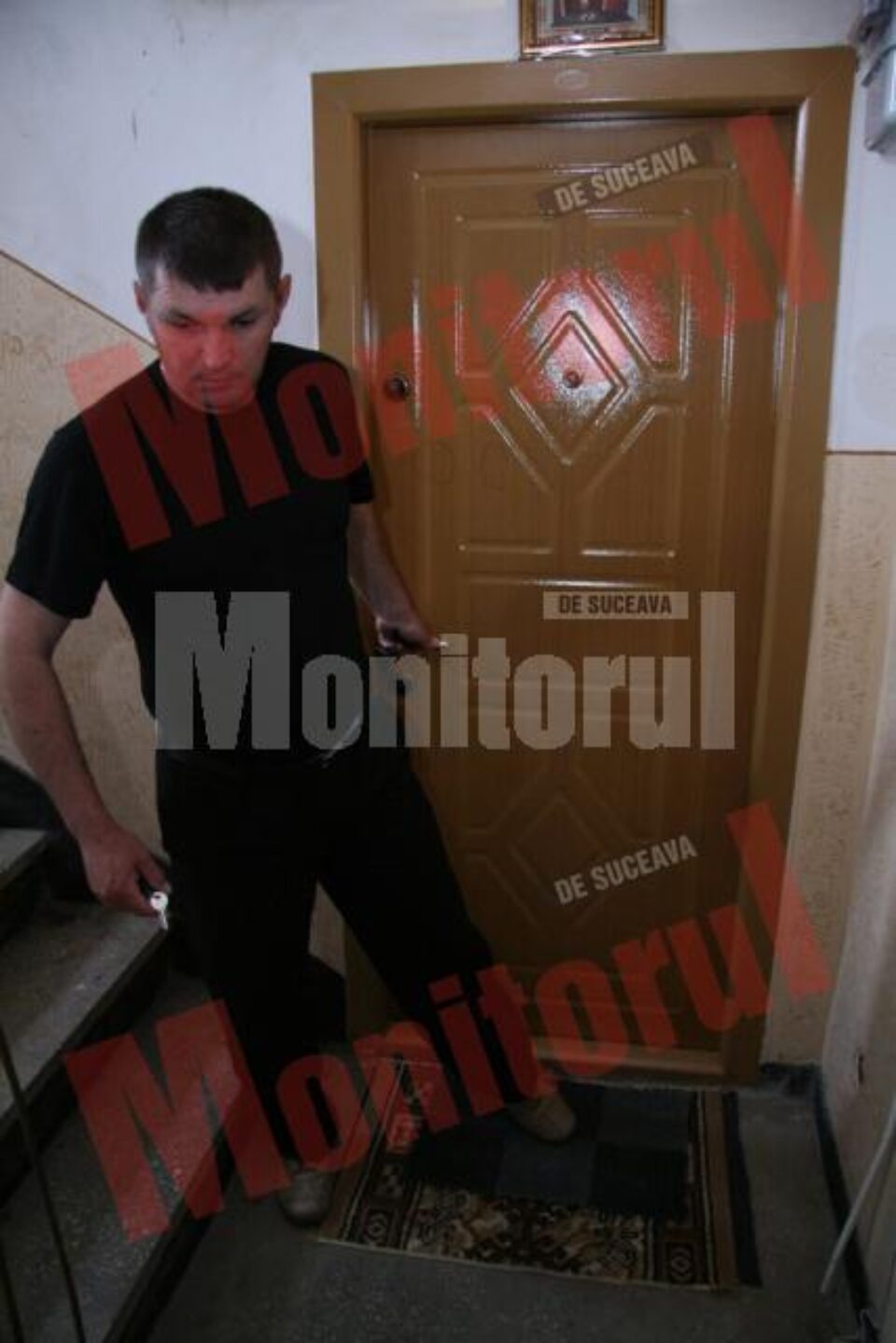 Pentru prima dată de la dublul asasinat din 17 februarie a.c., Vasile Hrițcu ne-a arătat, ieri, locul crimelor Pentru prima dată de la dublul asasinat din 17 februarie a.c., Vasile Hrițcu ne-a arătat, ieri, locul crimelor