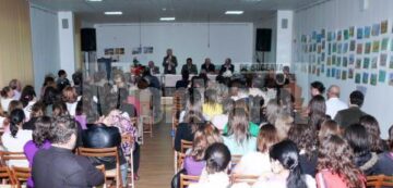 Lansări de carte în Sala „Pictor Aurel Băeșu” din Fălticeni