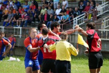 Meciul de sâmbătă a fost pigmentat și cu două reprize de box