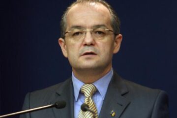 Boc: Ori majorăm taxele, ori reducem cheltuielile. Foto: CAPP
