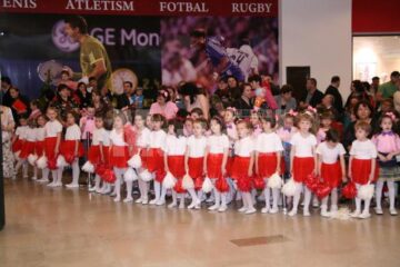 Eveniment: 600 de preșcolari au participat ieri la faza zonală a concursului „Voinicelul”