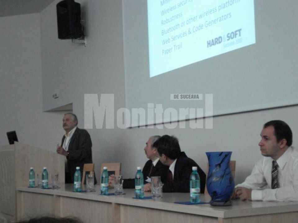 Competiție: Universitatea Suceava a deschis ieri cea de-a XVII-a ediție a Concursului Internațional „Hard&Soft”