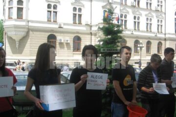 Colecta a fost făcută în cadrul acțiunii „Alege stânga sau dreapta”, desfășurată ieri în centrul municipiului Suceava