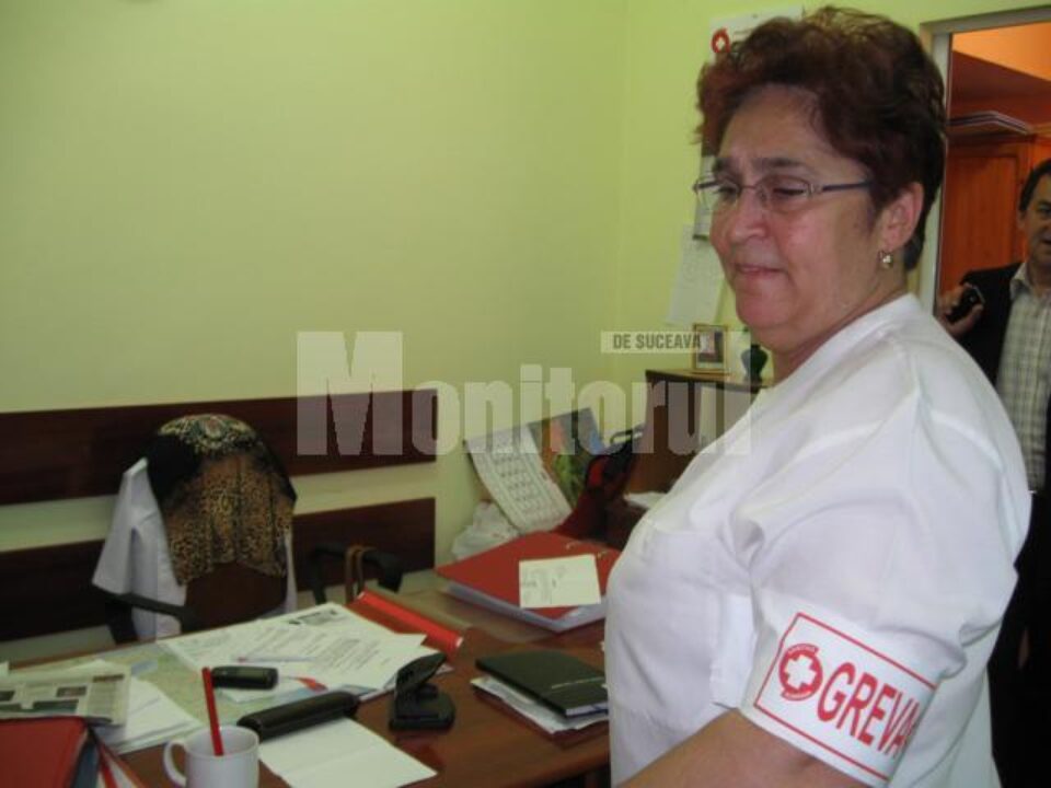 Cadrele sanitare din spitale au protestat cu banderole și cocarde, fără a întrerupe lucrul Cadrele sanitare din spitale au protestat cu banderole și cocarde, fără a întrerupe lucrul