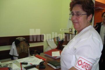 Cadrele sanitare din spitale au protestat cu banderole și cocarde, fără a întrerupe lucrul