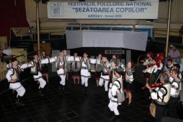 Festivalul Folcloric Național „Șezătoarea copiilor”