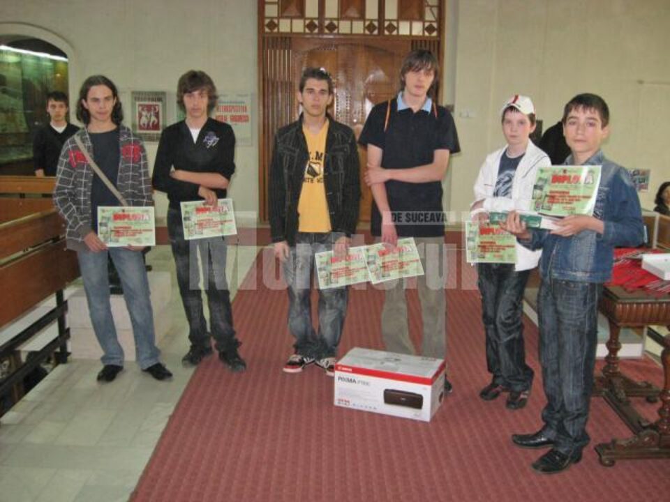 Premianții concursului Afișul - între trecut și prezent