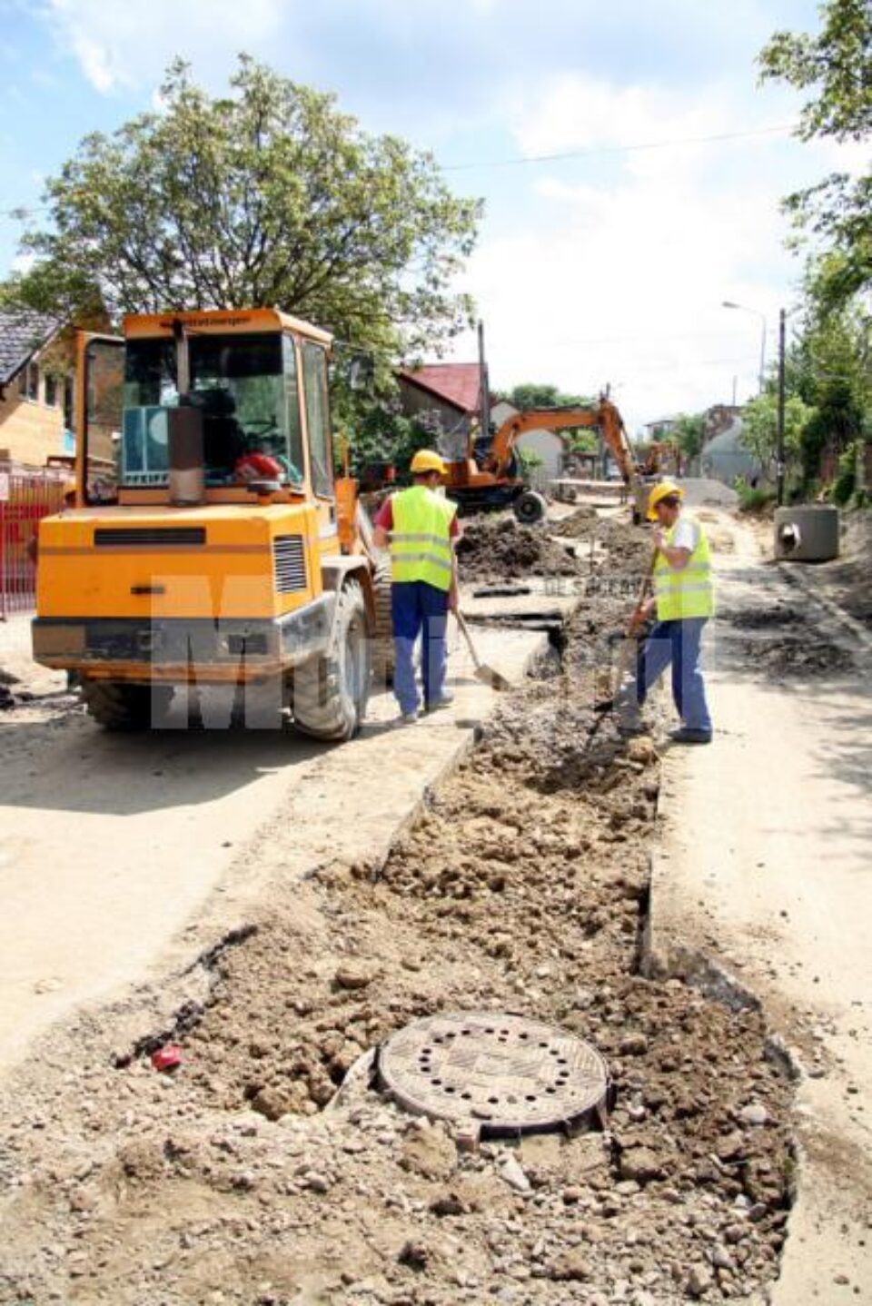 Serpentinele, ruta alternativă de circulație pentru Calea Unirii, vor rămâne închise cel puțin încă o lună de zile Serpentinele, ruta alternativă de circulație pentru Calea Unirii, vor rămâne închise cel puțin încă o lună de zile