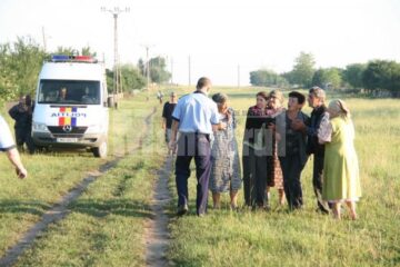 Închis în celulă: Dezaxatul sexual căutat de toată poliția din Suceava a fost prins, însă a mai făcut o victimă