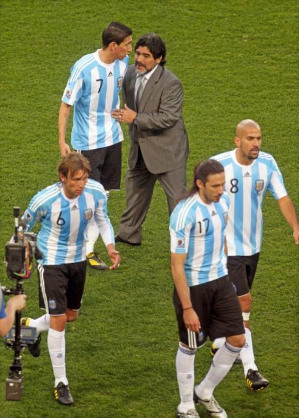 Maradona este din nou pe cai mari