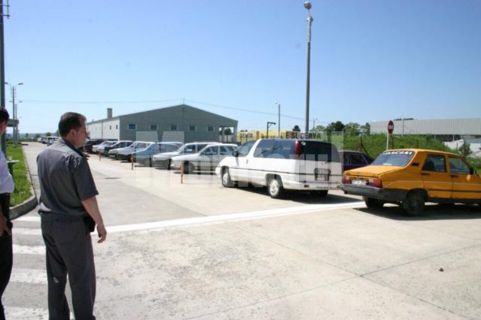 Mașini confiscate în Vama Siret