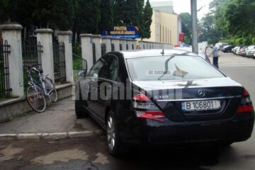 Tupeu maxim: Afaceristul Plămadă din Rădăuți umblă cu o mașină cu numere expirate