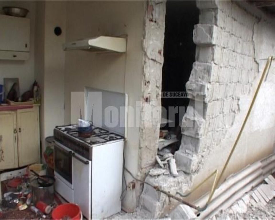 Explozie la o locuință particulară din municipiul Fălticeni