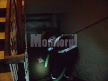 Pompierii au intervenit pentru evacuarea apelor cu motopompele din dotare