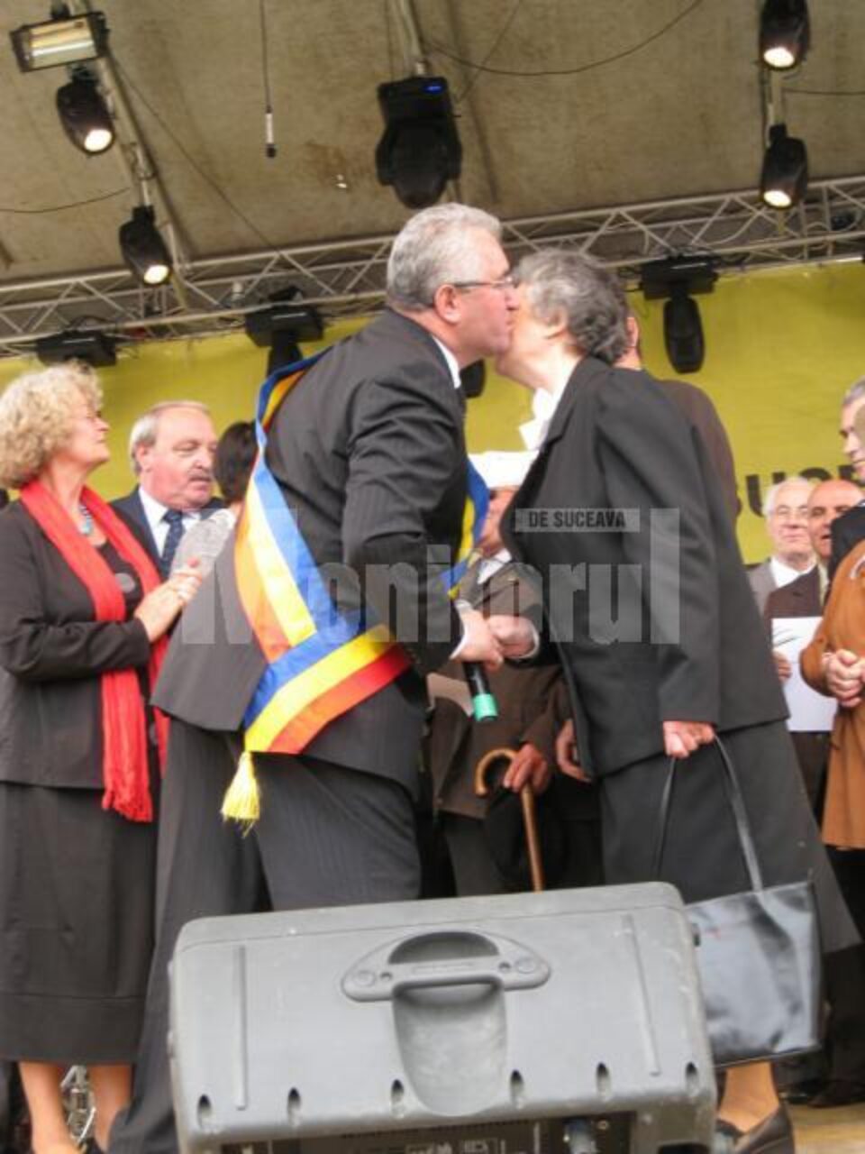 Zilele Sucevei: 20 de cupluri de aur, sportivii de performanță și olimpicii au fost premiați de Ion Lungu