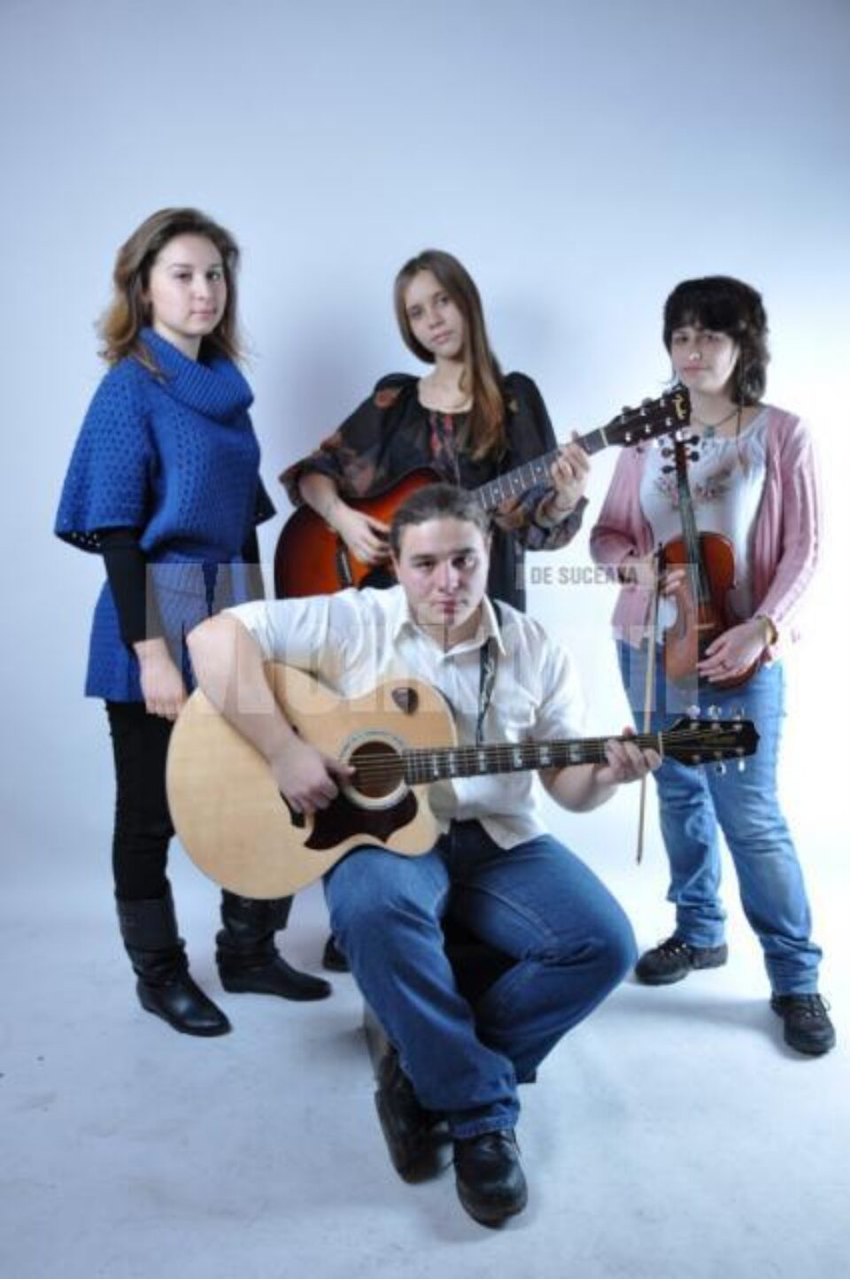 Grupul folk „Descântec”