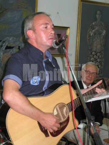 Cantautorul Dinu Olărașu