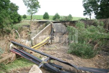 Podul dintre Zamostea și Bălinești, rupt