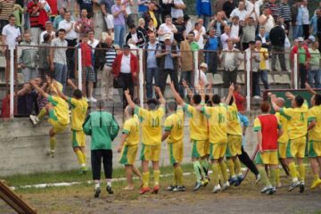 Bucuria promovării a fost înlocuită de grijile legate de viitorul echipei