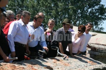 Vizită: Berceanu dă speranțe autorităților sucevene în privința finanțării refacerii obiectivelor calamitate
