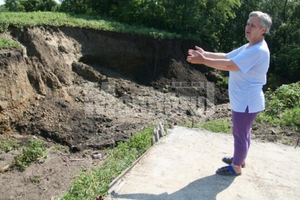 Valeria Tudora, femeia a carei casa este la cativa metri de groapa