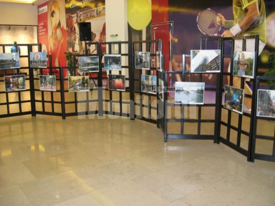 Expoziția de fotografie Alo, aici America