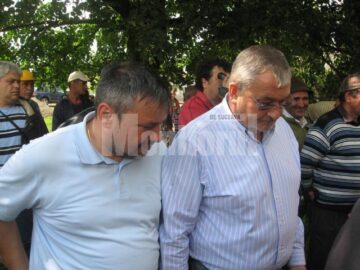 Vizită oficială: Boc a lăudat modul în care autoritățile sucevene s-au implicat în reconstrucția caselor