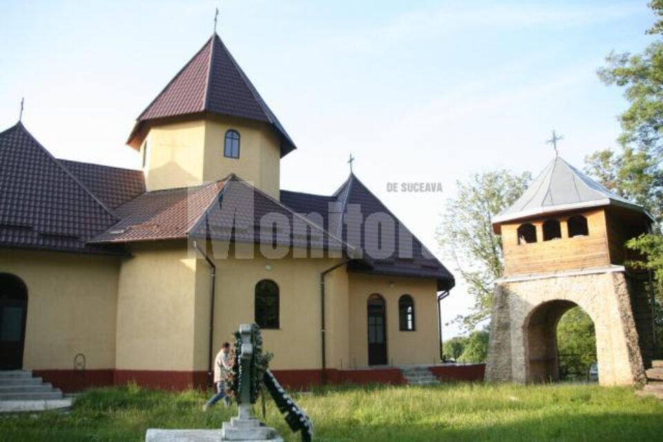 Biserica din satul Vășcăuți unde preotul Gheorghe Cristinel Pînzaru este paroh