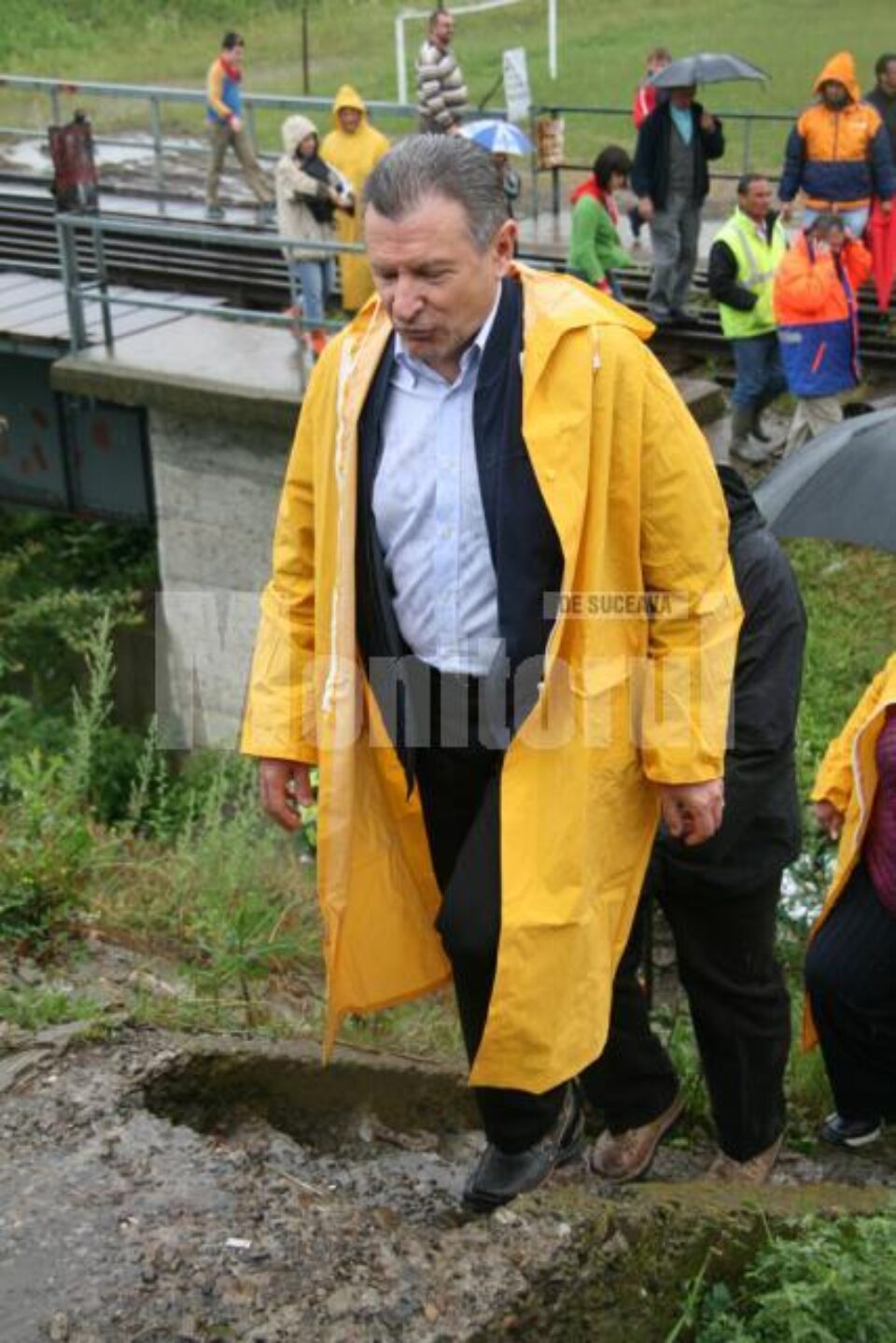 Infrastructură: Refacerea podului din Dornești costă peste două milioane de euro