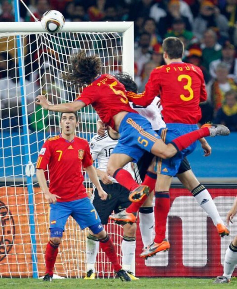 Puyol a înscris golul care a dus Spania în prima finală mondială, iar bucuria a fost fără margini Puyol a înscris golul care a dus Spania în prima finală mondială, iar bucuria a fost fără margini