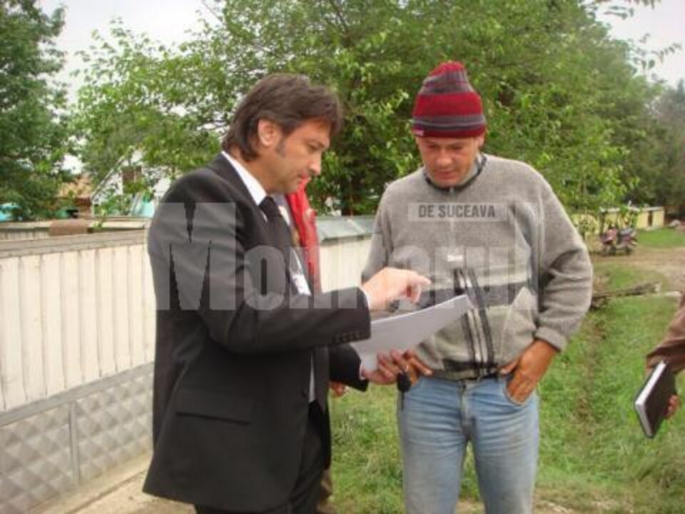 Daniel Petrariu, directorul Astra Asigurări Suceava, spune că toate despăgubirile vor fi onorate într-un timp cât mai scurt Daniel Petrariu, directorul Astra Asigurări Suceava, spune că toate despăgubirile vor fi onorate într-un timp cât mai scurt