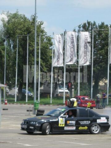 Provocare: Două zile de show incendiar cu mașini tunate și curse de drifting