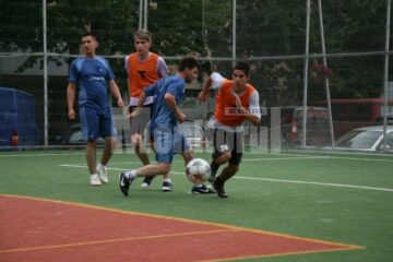 Fotbal pe teren redus: Campionatul Mondial de Fotbal Suceava 2010 a trecut de faza grupelor