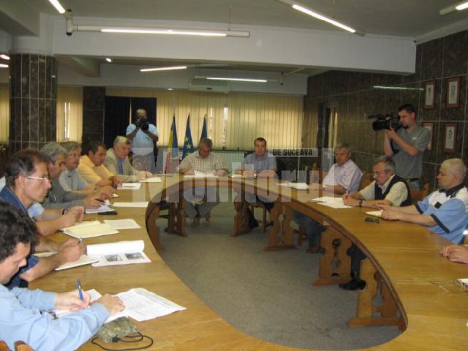 Analiza activității lucrărilor ISPA în comandamentul de coordonare convocat la Primăria Suceava Analiza activității lucrărilor ISPA în comandamentul de coordonare convocat la Primăria Suceava