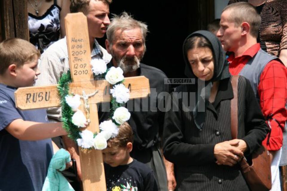 Drama unor părinți care și-au iubit copiii așa cum au știut ei să o facă