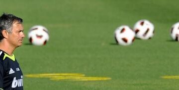 Mourinho a condus vineri primul antrenament la Real Madrid. Foto: AFP/Mediafax