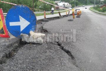 Deși reabilitat recent, drumul este un adevărat pericol public pentru șoferi